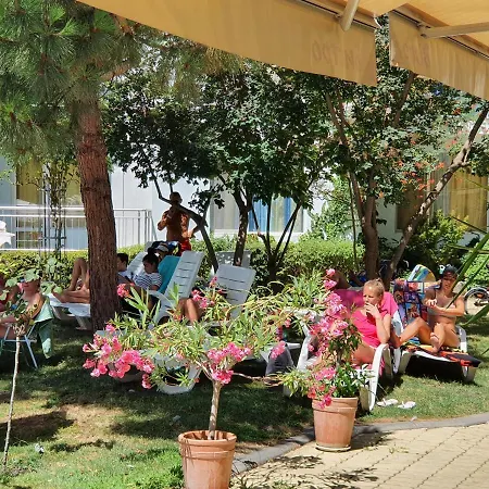Aparthotel Yassen Village Sunny Beach