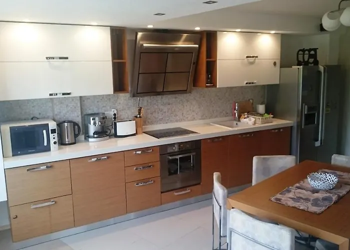 Aparthotel Yassen Village 3*