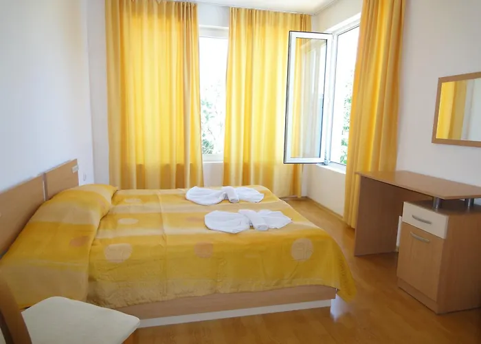 Aparthotel Yassen Village