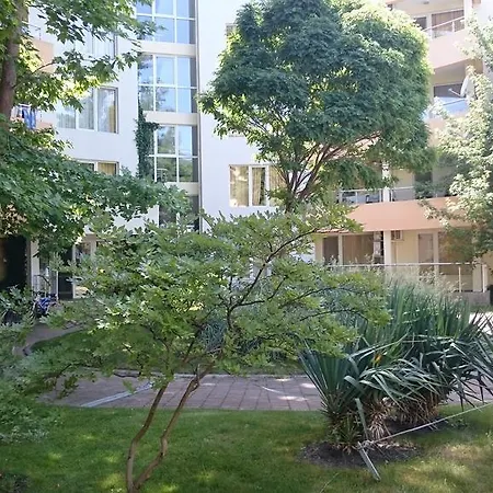Yassen Holiday Village Aparthotel 3*