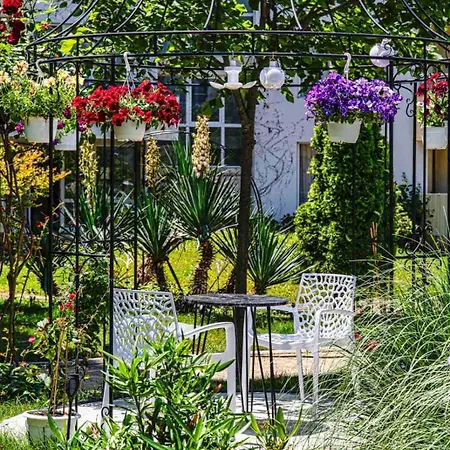 Апарт-отель Yassen Village