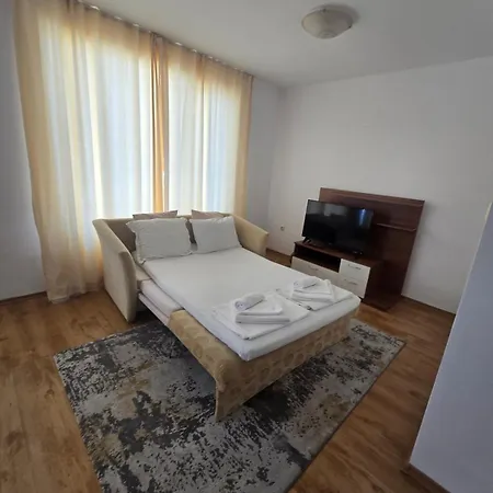 Yassen Village Aparthotel