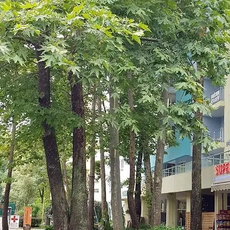 Yassen Holiday Village