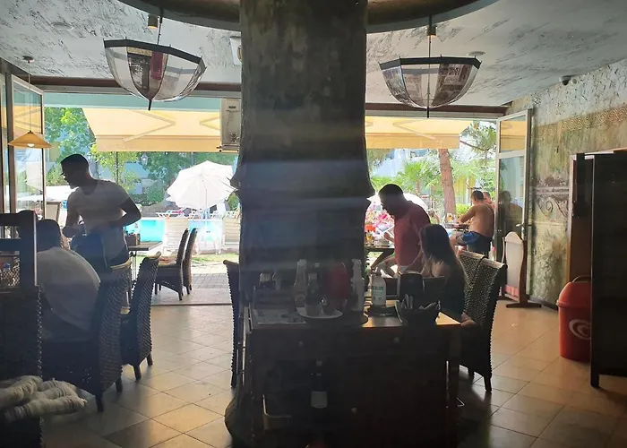 Aparthotel Yassen Holiday Village