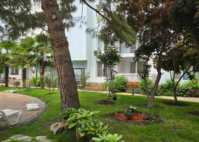 Yassen Holiday Village 3*