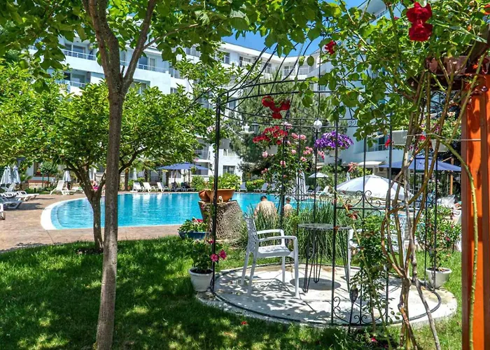 Yassen Holiday Village Aparthotel