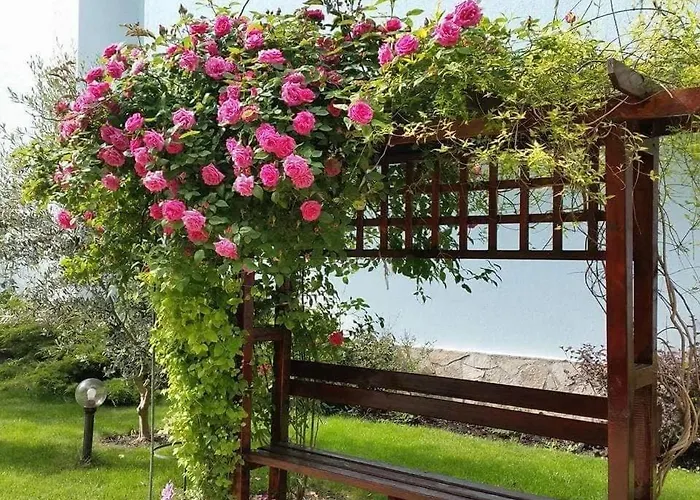 Yassen Holiday Village