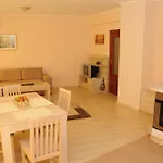 Yassen Village Aparthotel Sluneční pobřeží