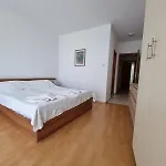 Aparthotel Yassen Village