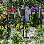 Aparthotel Yassen Village