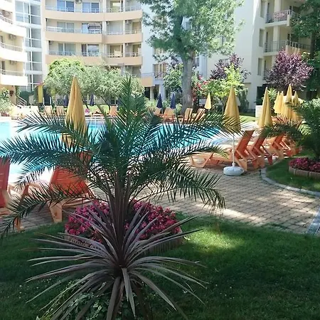 Апарт-отель Yassen Village 3*