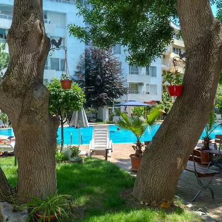 Yassen Village Апарт-отель